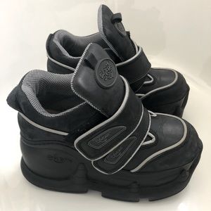 SWEAR Ladies Platform Shoes (size 8)